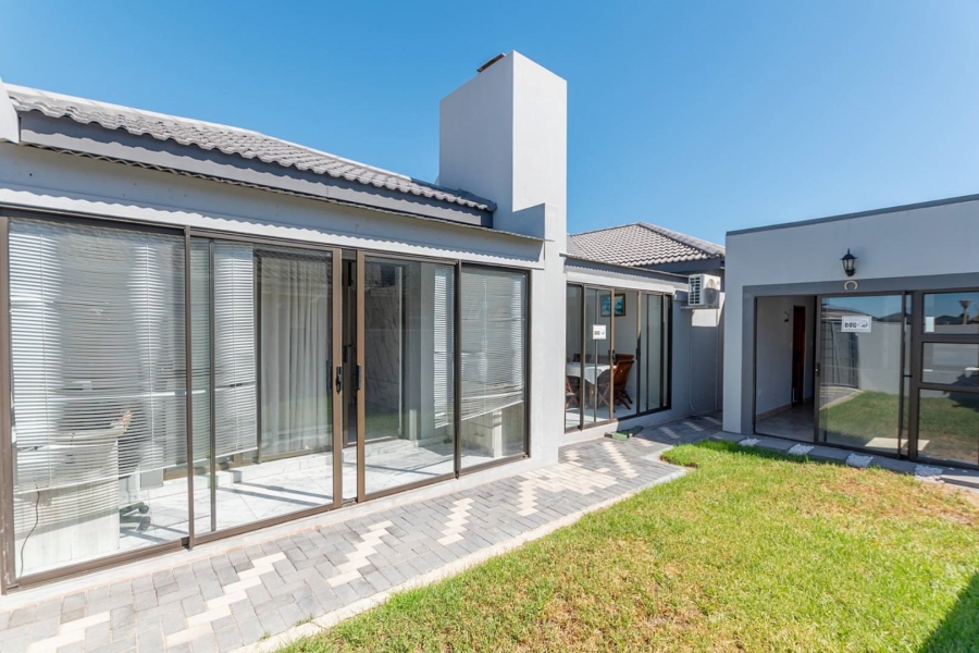 4 Bedroom Property for Sale in Country Club Western Cape